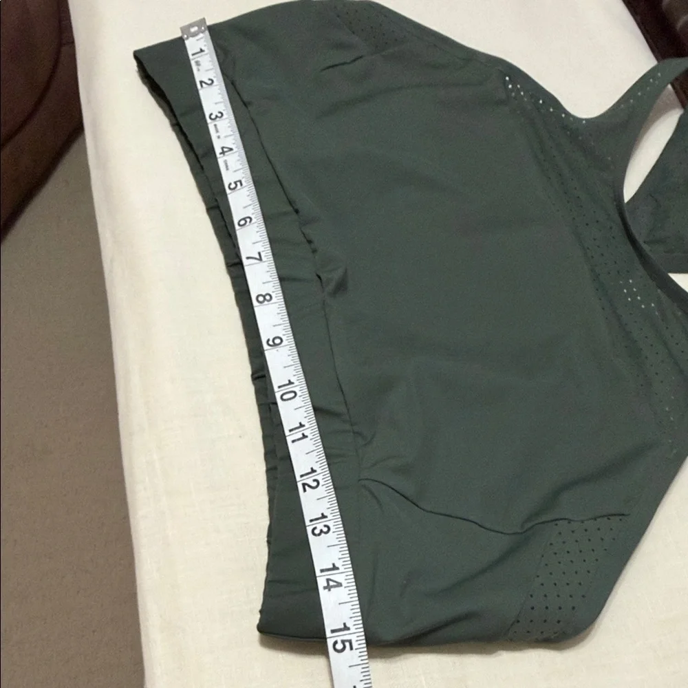 Athleta Bonaire Bikini Top Laser Cut Sports Bra Army Green Wire Free, Size Large